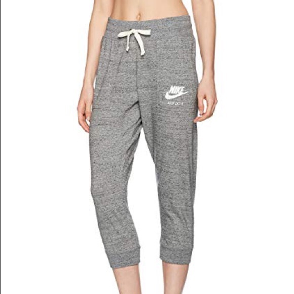 nike vintage capri pants